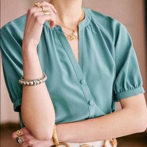 Sezane Lennie Blouse in Sage. Size 36F/4US